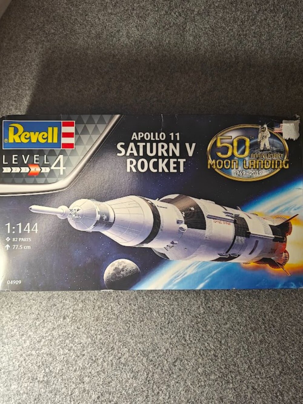 Revell Apollo 11 Saturn V Rocket NEW 1:144 Scale Model Kit Level 4 82 Parts